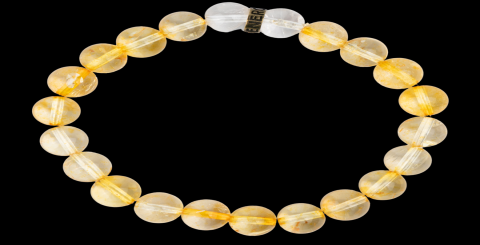 Who is suitable to wear a citrine bracelet