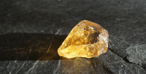 How to identify the authenticity of citrine