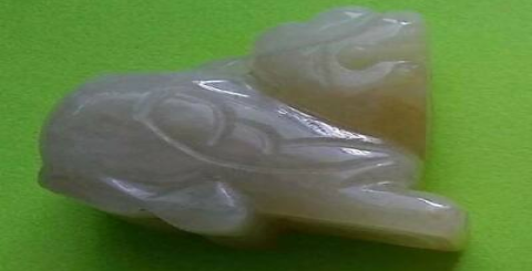 Is it good to have some yellow jade on the jade Pixiu