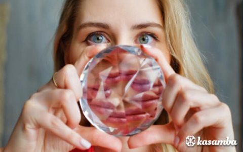 Correct placement of the red crystal ball