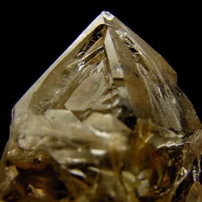 The function and use of Huangni skeletal crystal