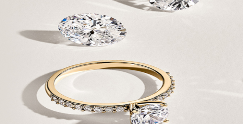 Ordinary people cannot wear Czech stones
