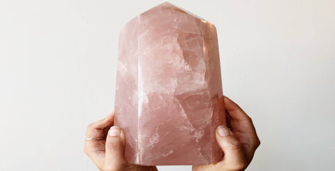 Unleash the Healing Power of Pink Quartz: A Gentle Sunlight for Your Heart