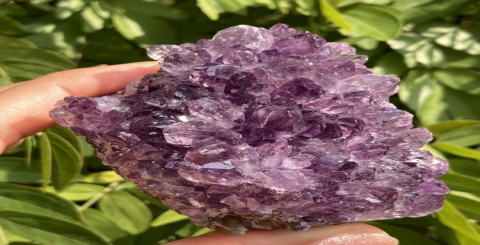 Amethyst Crystal: The Natural Stress Reliever for Workplace Professionals