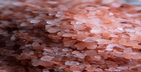 Pakistani Himalayan White Crystal： The Gentle Power of Emotional Healing
