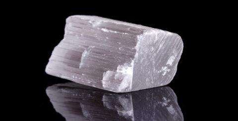The mysterious connection between Pakistani white crystal and spiritual purification