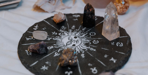 Crystal Protection Bracelets: Unique Designs to Safeguard Your Energy and Well-Being