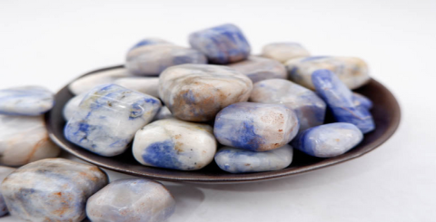The Mysterious Power of Raw Stones: Unveiling Their Spiritual Protection Abilities