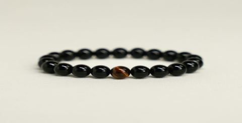 Revolutionize Your Sleep with Our Healing Crystal Bracelet – Shop Now!