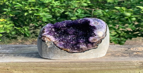 The placement method of amethyst