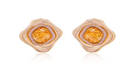 The Enchanting Magic of Citrine Earrings: Transforming Fashion and Confidence
