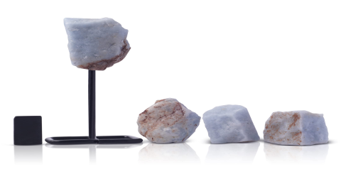 What zodiac sign clashes with fluorite