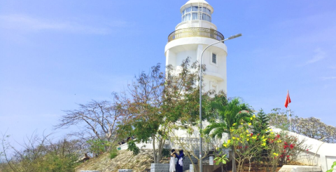 Pakistani white crystal： a lighthouse leading the cause towards glory